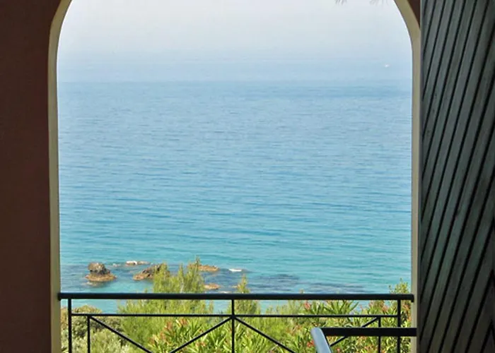 Апартаменты With Swimming Pool And Panorama Sea View -